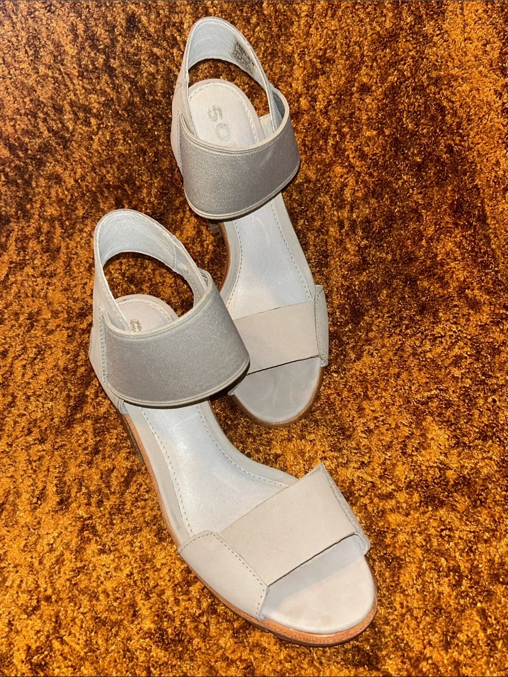 Sorel Women’s Sandals in Light Beige and Cream